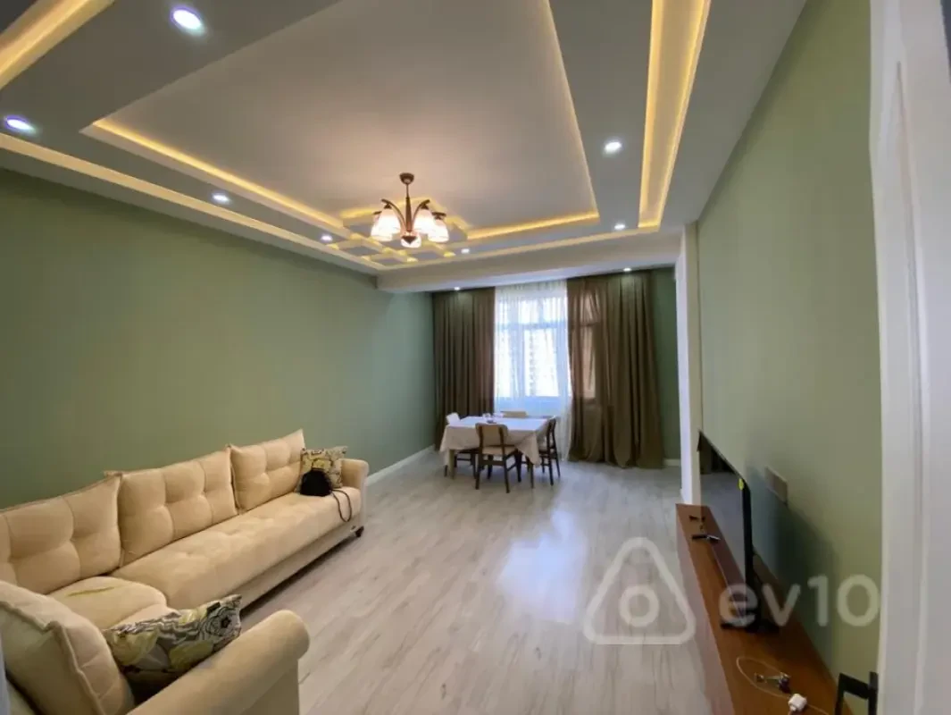 Kirayə verilir 2 otaqlı yeni tikili 100 m²
