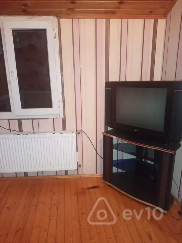 Kirayə verilir 2 otaqlı yeni tikili 50 m²