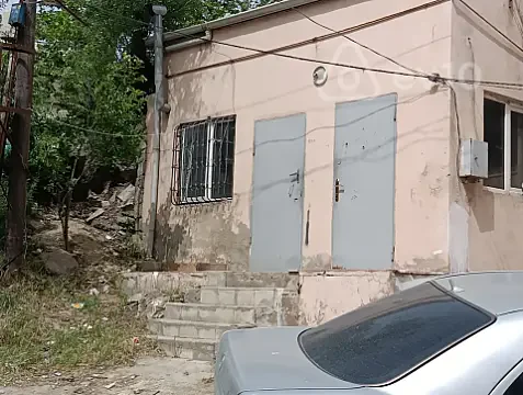Kirayə verilir 2 otaqlı köhnə tikili 74 m² — Bakı, Yasamal 2 otaq 74.00 m²