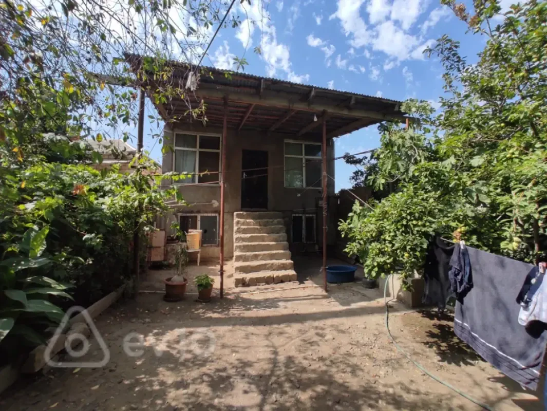 Kirayə verilir 2 otaqlı həyət evi 65 m²