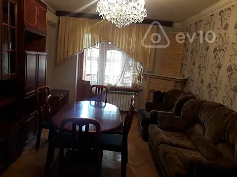 Kirayə verilir 3 otaqlı köhnə tikili 90 m² — Bakı, Xətai 3 otaq 90.00 m²