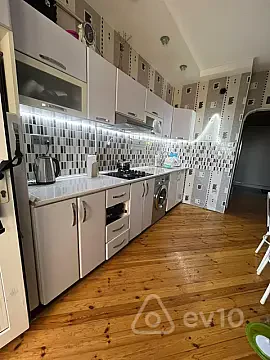 Kirayə verilir 2 otaqlı köhnə tikili 51 m² — Bakı, Nərimanov 2 otaq 51.00 m²