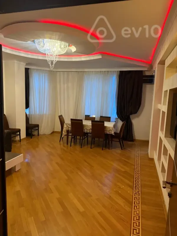 Kirayə verilir 3 otaqlı yeni tikili 117.3 m²