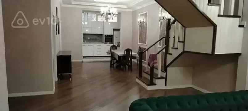 Kirayə verilir 5 otaqlı həyət evi 120 m² — Bakı, Nərimanov 5 otaq 120.00 m²