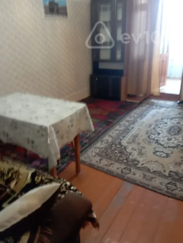 Kirayə verilir 3 otaqlı köhnə tikili 65 m²