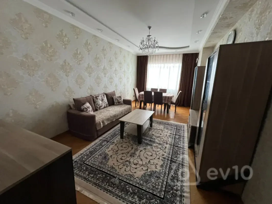Kirayə verilir 2 otaqlı yeni tikili 84 m²