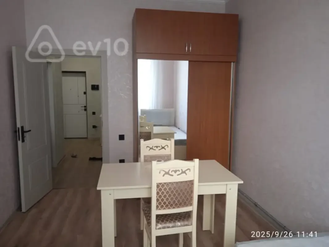 Kirayə verilir 2 otaqlı yeni tikili 55 m²
