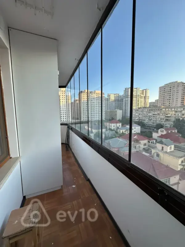 Satılır 2 otaqlı yeni tikili 104 m²