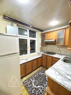 Kirayə verilir 2 otaqlı köhnə tikili 65 m² — Bakı, Nizami 2 otaq 65.00 m²
