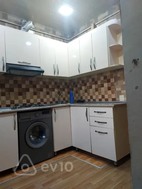 Kirayə verilir 2 otaqlı yeni tikili 65 m²
