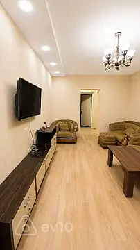 Kirayə verilir 3 otaqlı köhnə tikili 100 m² — Bakı, Nəsimi 3 otaq 100.00 m²