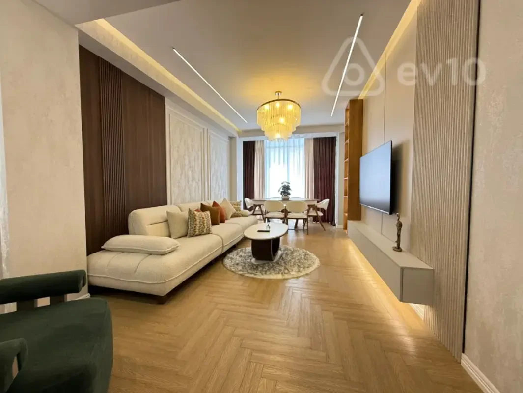 Satılır 3 otaqlı yeni tikili 120 m²