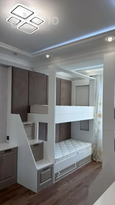 Kirayə verilir 3 otaqlı yeni tikili 120 m²