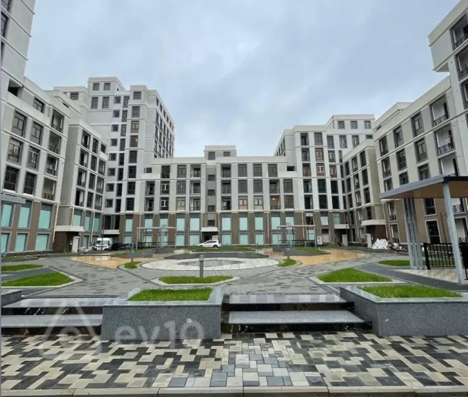 Kirayə verilir 3 otaqlı yeni tikili 110 m²