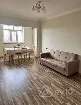 Kirayə verilir 3 otaqlı köhnə tikili 85 m² — Bakı, Xətai 3 otaq 85.00 m²