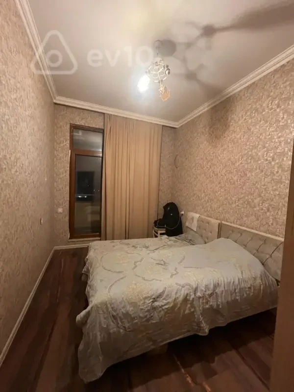 Kirayə verilir 2 otaqlı yeni tikili 67 m²