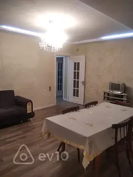 Kirayə verilir 3 otaqlı köhnə tikili 75 m² — Bakı, Nizami 3 otaq 75.00 m²