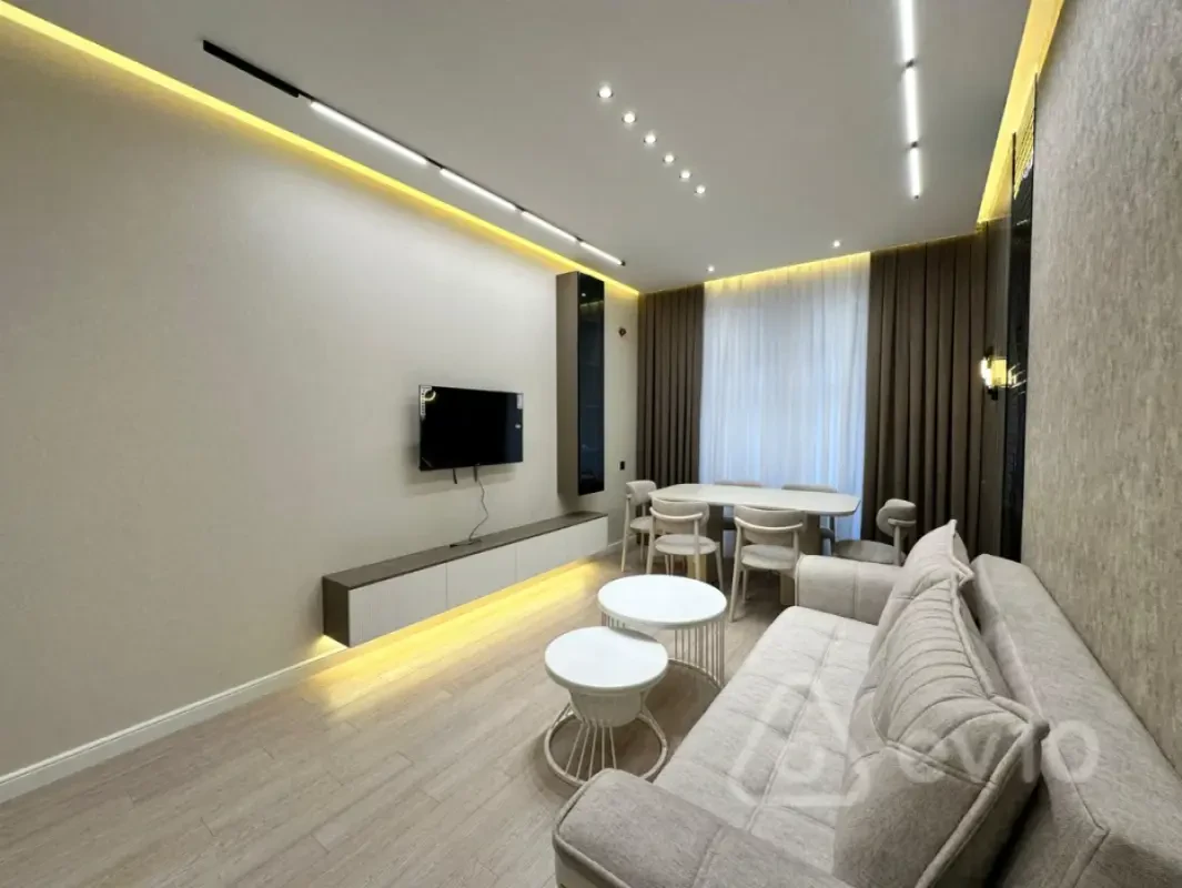 Kirayə verilir 2 otaqlı yeni tikili 70 m²