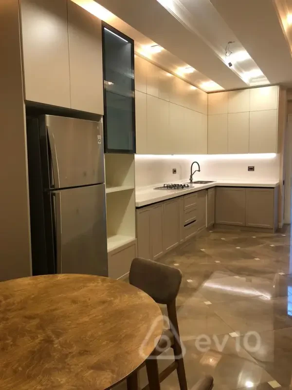 Kirayə verilir 3 otaqlı yeni tikili 145 m²