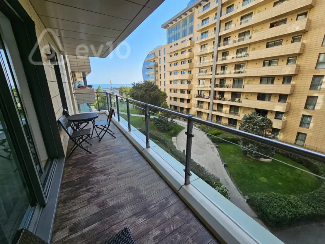 Kirayə verilir 3 otaqlı yeni tikili 145 m²