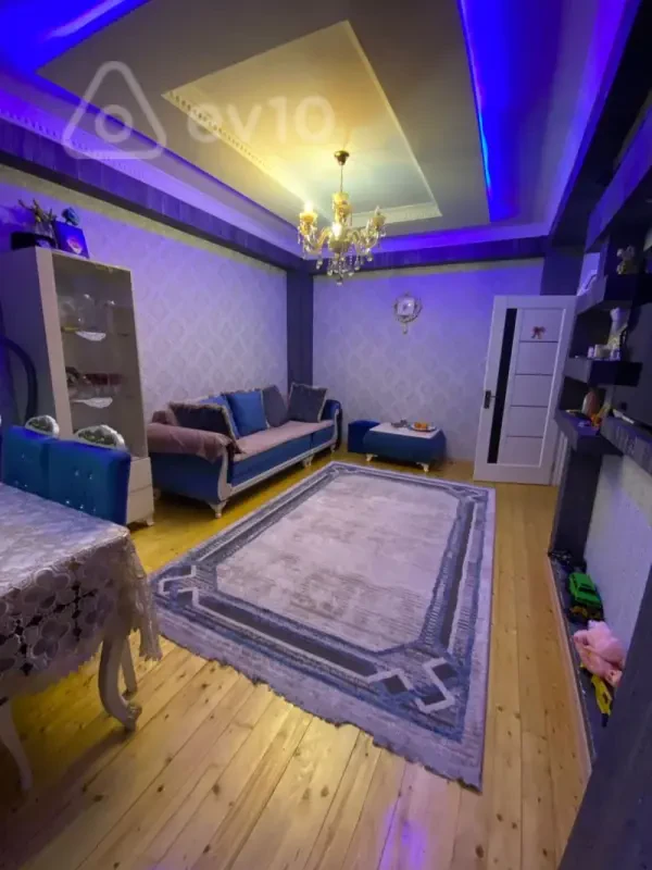 Kirayə verilir 3 otaqlı yeni tikili 80 m²