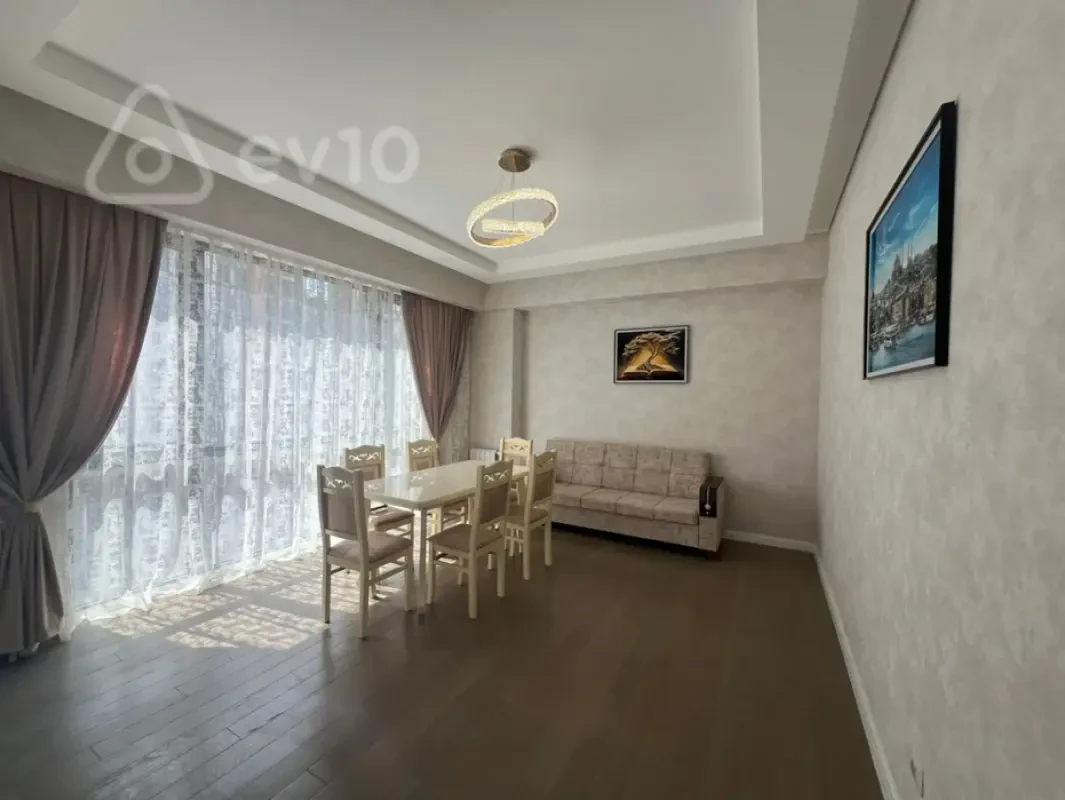 Kirayə verilir 2 otaqlı yeni tikili 65 m²