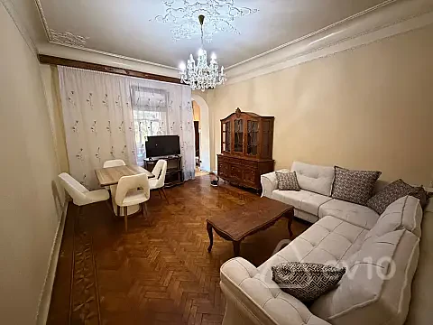 Kirayə verilir 4 otaqlı köhnə tikili 80 m² — Bakı, Nəsimi 4 otaq 80.00 m²