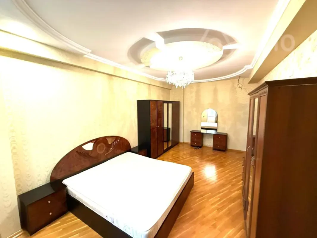 Kirayə verilir 3 otaqlı yeni tikili 85 m²