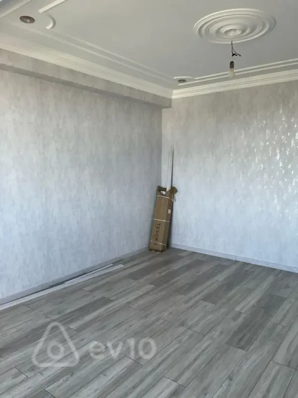 Kirayə verilir 2 otaqlı yeni tikili 70 m²