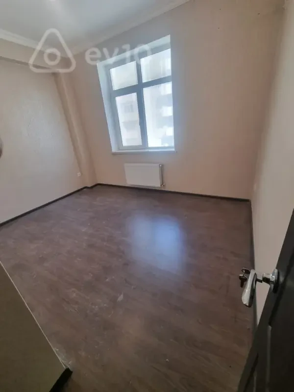 Kirayə verilir 2 otaqlı yeni tikili 60 m²