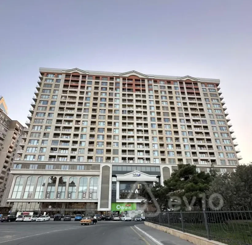 Kirayə verilir 3 otaqlı yeni tikili 141 m²