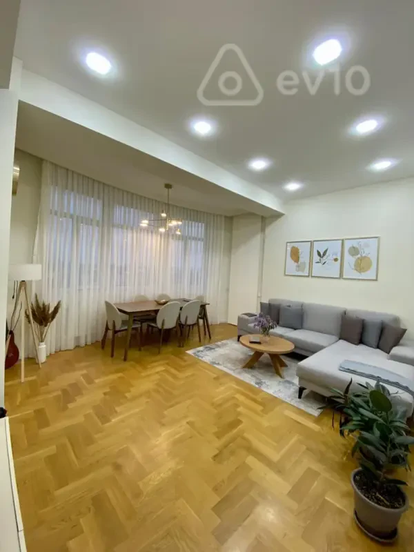 Kirayə verilir 3 otaqlı yeni tikili 90 m²