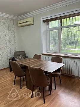 Kirayə verilir 3 otaqlı köhnə tikili 100 m² — Bakı, Nəsimi 3 otaq 100.00 m²