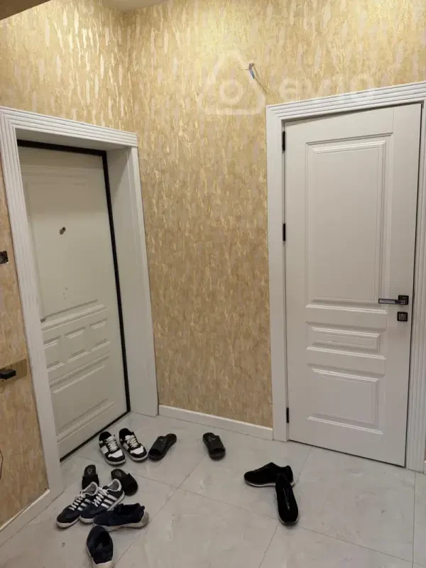 Satılır 4 otaqlı yeni tikili 95 m²