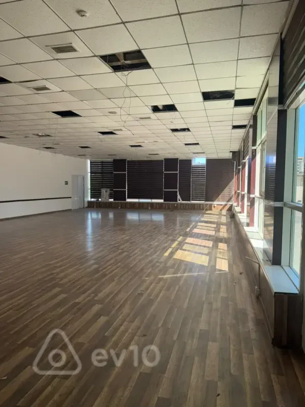Kirayə verilir 3 otaqlı ofis 244 m²