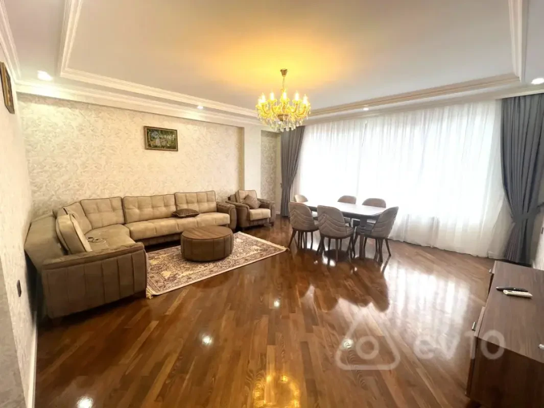 Kirayə verilir 3 otaqlı yeni tikili 115 m²