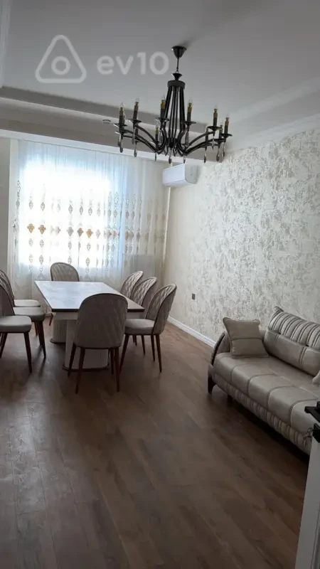 Kirayə verilir 3 otaqlı yeni tikili 120 m²