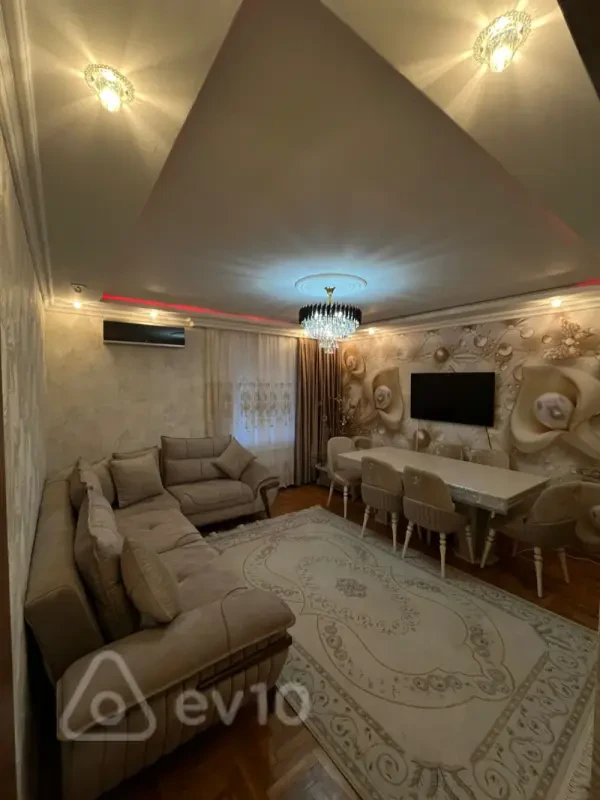 Satılır 3 otaqlı köhnə tikili 78 m²