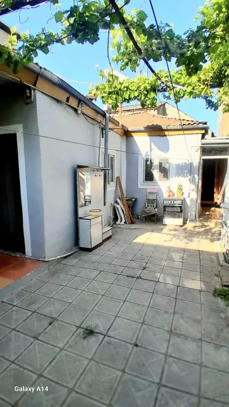 Satılır 4 otaqlı həyət evi 120 m²