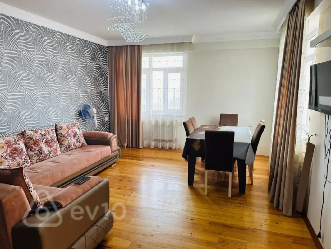 Kirayə verilir 3 otaqlı yeni tikili 90 m²