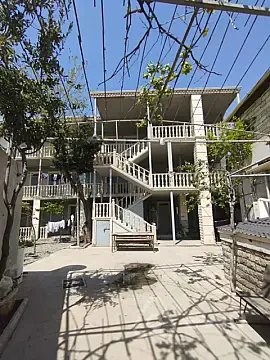 Satılır 16 otaqlı həyət evi 1000 m² — Bakı, Yasamal 16 otaq 1000.00 m²