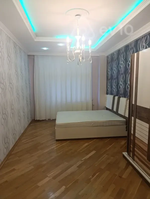 Kirayə verilir 2 otaqlı yeni tikili 90 m²