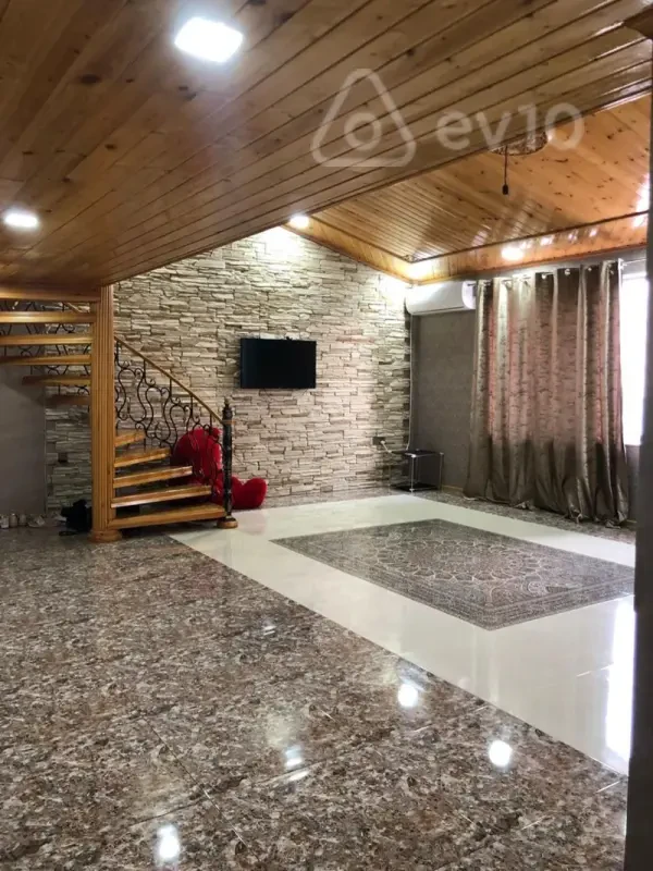 Kirayə verilir 2 otaqlı yeni tikili 80 m²