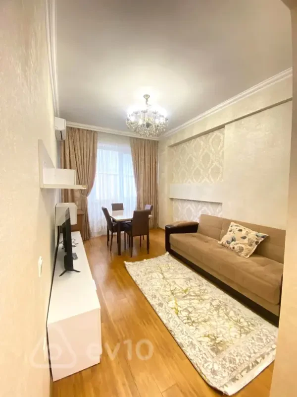 Kirayə verilir 2 otaqlı yeni tikili 50 m²