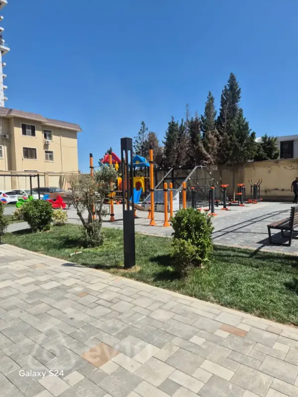 Satılır 3 otaqlı yeni tikili 76 m²
