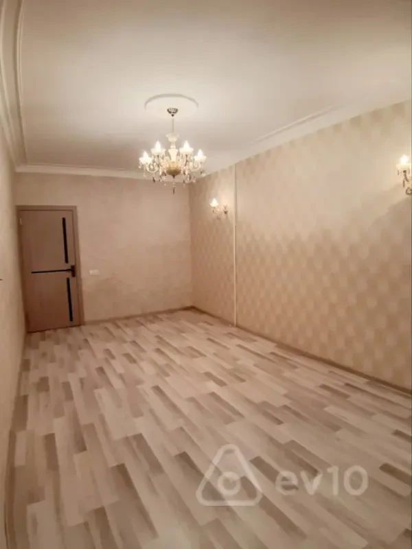 Satılır 3 otaqlı köhnə tikili 65 m²