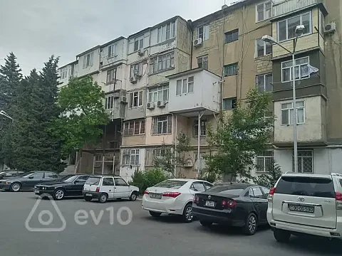 Kirayə verilir 1 otaqlı köhnə tikili 3400 m² — Bakı, Yasamal 1 otaq 3400.00 m²