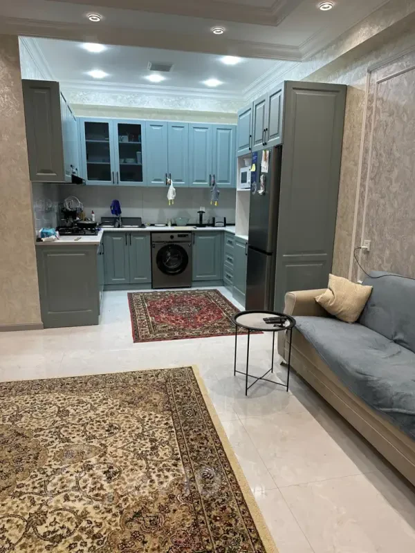 Kirayə verilir 3 otaqlı yeni tikili 100 m²