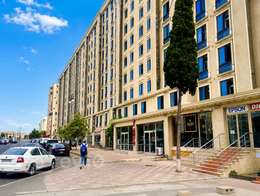 Kirayə verilir 2 otaqlı köhnə tikili 74 m²