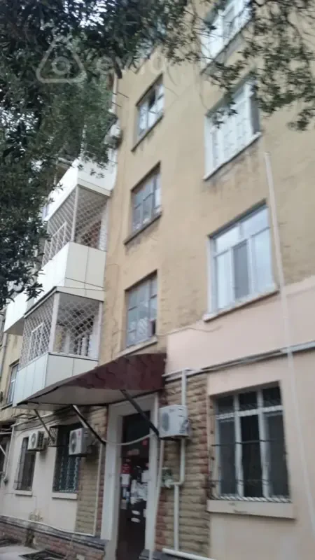 Kirayə verilir 1 otaqlı köhnə tikili 45 m²
